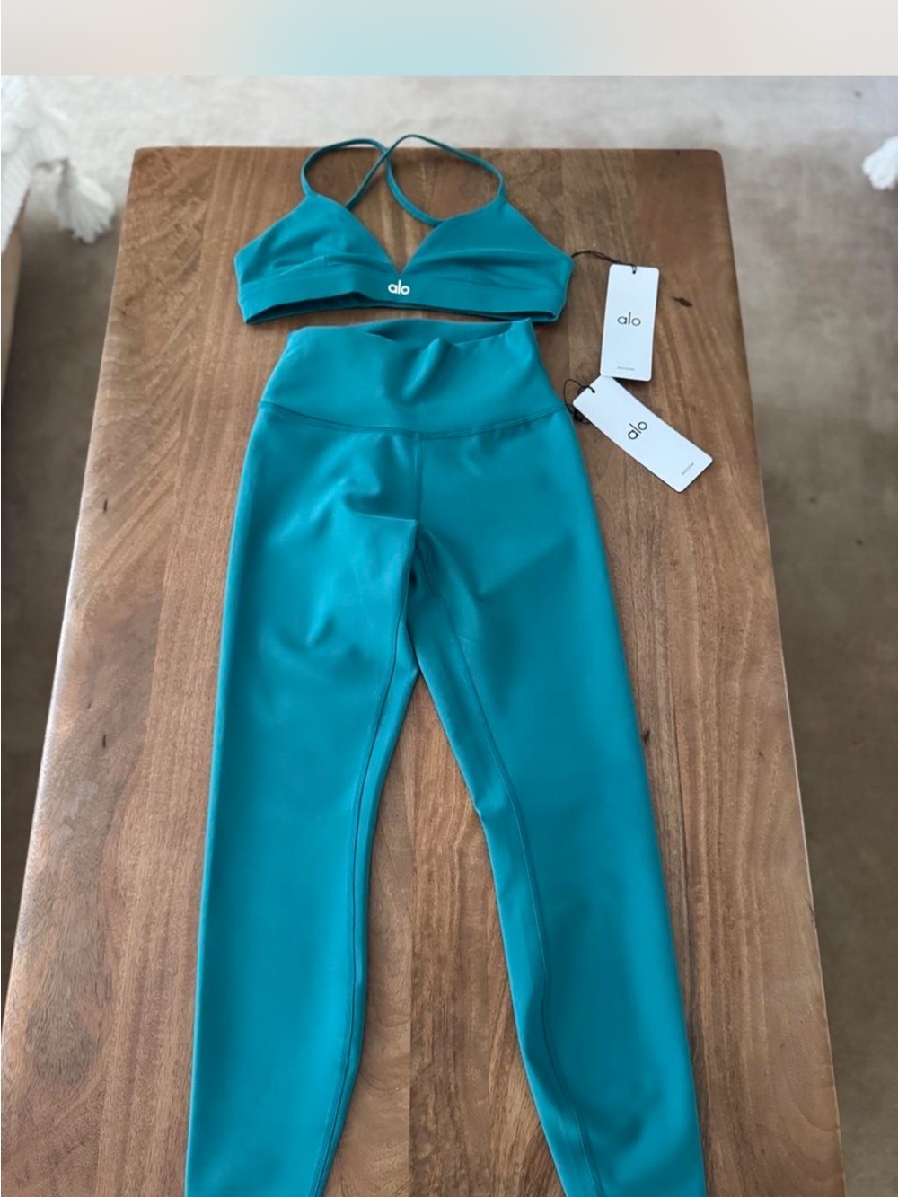 ALO Yoga Teal Active Leggings and Strappy Bra Set